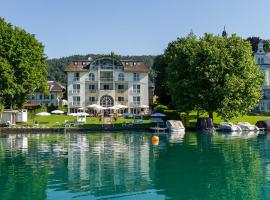 Villa Christina, beach hotel in Pörtschach am Wörthersee