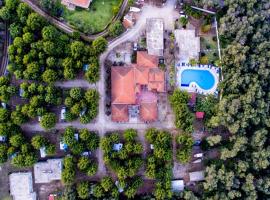 Kalamitsi Beach Camping Village, hotel en Preveza