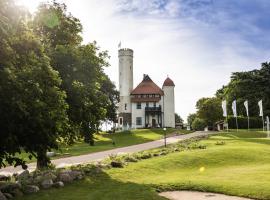 Romantik Hotel Schloss Ranzow, hotel sa Lohme