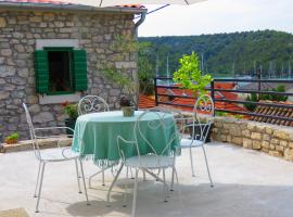 Holiday Home Anna, Ferienhaus in Skradin