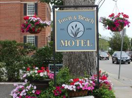 Town & Beach Motel, hotel u gradu 'Falmouth'