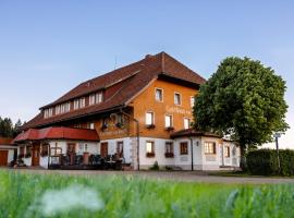 Gasthaus Zum Kreuz, hotel i Sankt Märgen