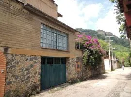 Ollin Calli Hostal-Temazcal