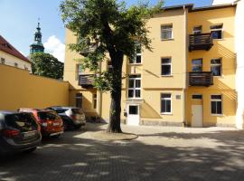 Apartamenty EDK, viešbutis Jelenia Guroje