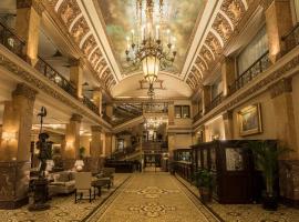 The Pfister Hotel, hotell i Milwaukee