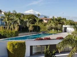 Apartment with Mount Teide and sea views