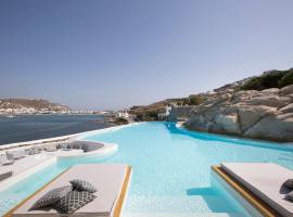 Dreambox Mykonos Suites, готель у місті Орнос