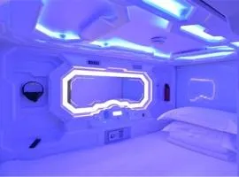 Zhuhai Dreamers Capsule Hotel