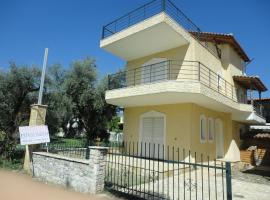 Luxury House Diakopto, מלון בדיאקופטו