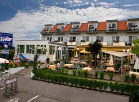 Hotel & Restaurant Seehof, hotel v Podersdorf am See