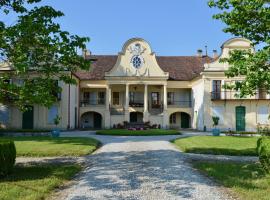 Château de Mathod Chambres d'hôtes，位于Mathod的住宿加早餐旅馆