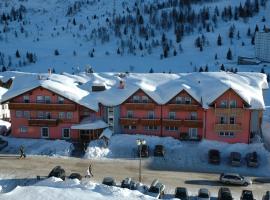 Hotel Panorama, hotelli kohteessa Passo del Tonale