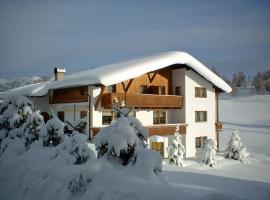 Gästehaus Manuela - Familie Rantner, hotelli kohteessa Seefeld in Tirol