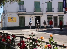 CASA PERIN - HOSTAL RURAL, ladanjska kuća u gradu 'Villafranca de los Barros'