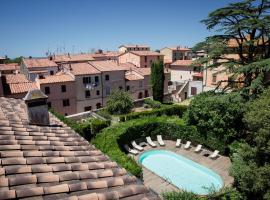 Residence Palazzo La Fenice, hotell i Massa Marittima