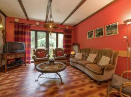 Holiday Home in Waimes with Private Garden, hotel a Waimes