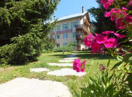 Hotel La Prairie, hotel in Méaudre