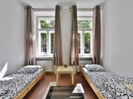 Laisves Avenue Hostel "Easy Kaunas", מלון בקובנה