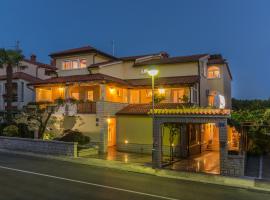 Guesthouse Casa Nova, khách sạn ở Poreč