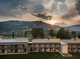 JUFA Hotel Stubenbergsee، فندق في ستوبيبرغ