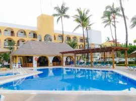 Costa Alegre Hotel & Suites