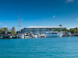 Flamingo Bay Hotel & Marina, hôtel à Freeport