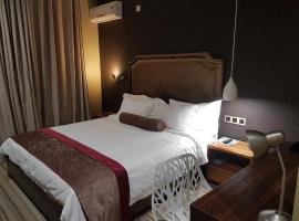 La Signature Guest house, hotel a Francistown