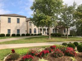 Rabbit Creek Bed & Breakfast, hotel em Versailles