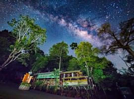 Borneo Tropical Rainforest Resort, hotel v mestu Kampong Butir