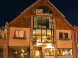 Lady Florence Dixie, Hotel in Puerto Natales