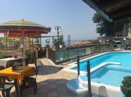 Garda Sol SPA Hotel & Appartamenti, hotel din Toscolano Maderno