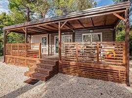 Eurocamp Mobile Homes at Campsite Porton Biondi, hotel en Rovinj