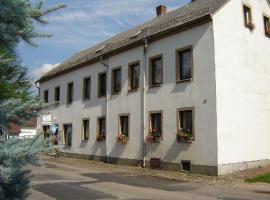 Zimmervermietung-Heide-Fiege, hotel in Hartmannsdorf