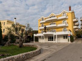 Hotel Crnogorska Kuća, hotel Podgoricában