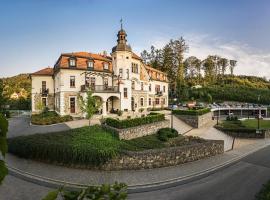 Wellness & spa hotel Augustiniánský dům, hotel di Luhacovice