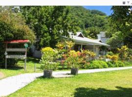 Beau Vallon Bungalows โรงแรมในโบวาลง