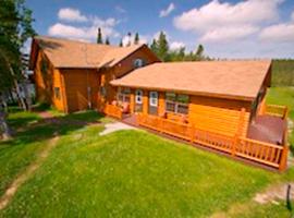 Tuckamore Lodge, chalet de montaña en Main Brook