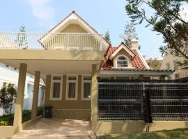 Diyar Villas Puncak R7-3