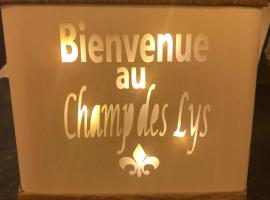 Le Champ des Lys, hotel u gradu Amancey