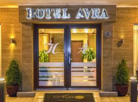 Hotel Avra, hotell i Peraia