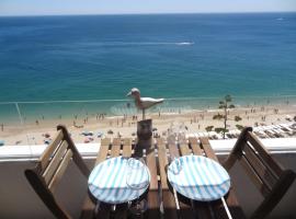 Akisol Sesimbra Beach III: Sesimbra şehrinde bir otel