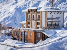 Hotel GoodAura, hotel i Gudauri