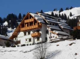 Hotel Garni Gafluna, hotel en Sankt Anton am Arlberg