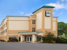 Days Inn & Suites by Wyndham Albany