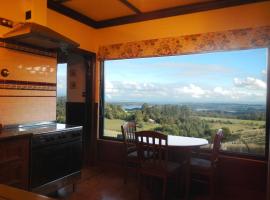 A Cottage with a View at Tudor Ridge, спа-готель у місті Kallista