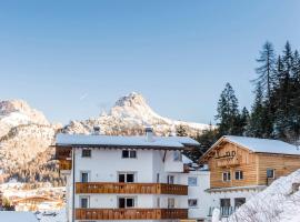 Hotel La Pineta, hotel v destinácii Selva di Val Gardena