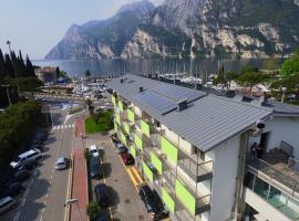 Residence Centro Vela, apartament cu servicii hoteliere din Riva del Garda