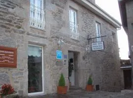 HOSTAL rustico 3 estrellas- Caldelas Sacra