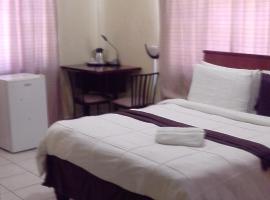 Hardrock Guest House, hotel a Francistown