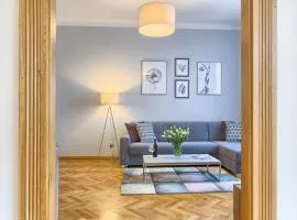 Spacious And Bright Apartment Dusni 13